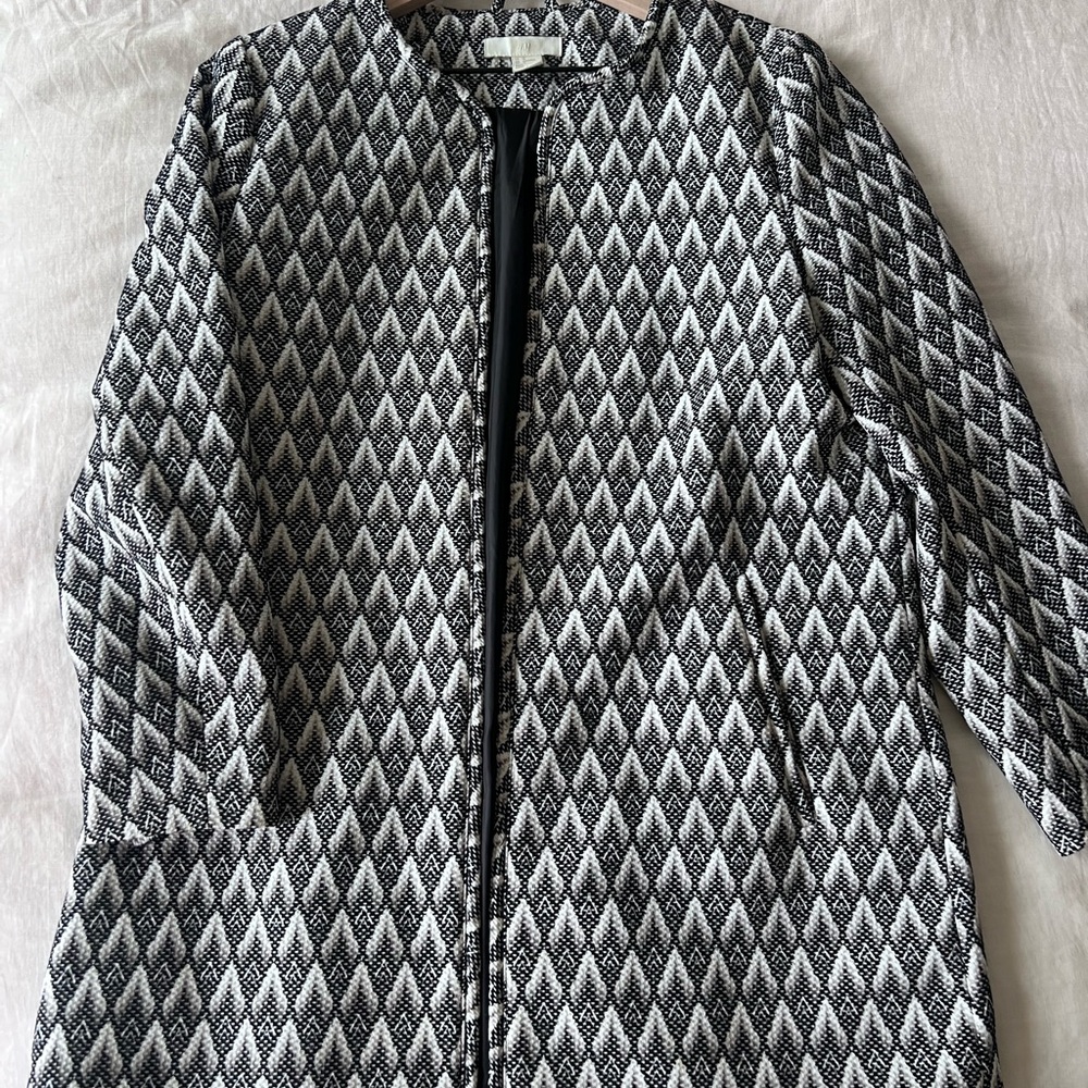 H&M Monochrome Patterned Blazer